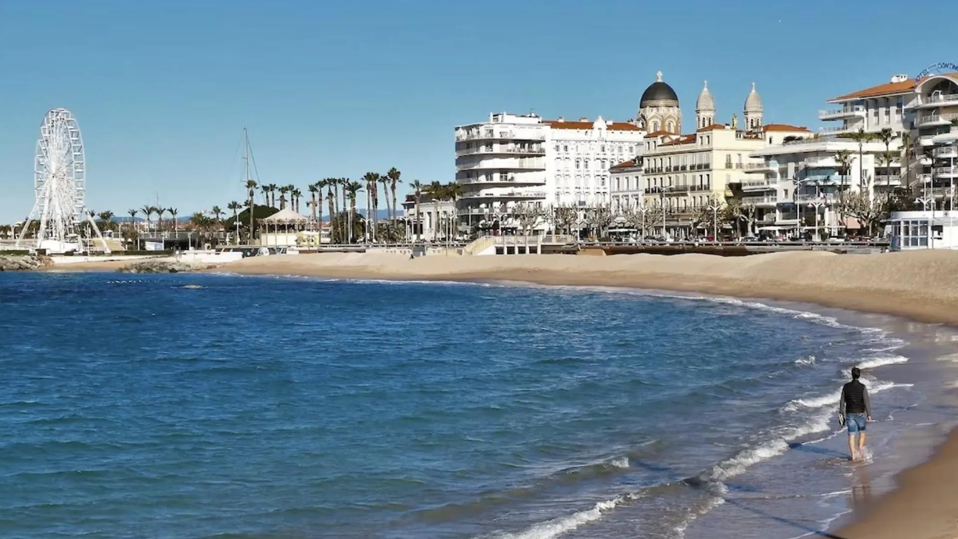 Apartament Charmant Studio Avec Terrasse, Front De Mer Et Proche Du Centre Saint-Raphaël